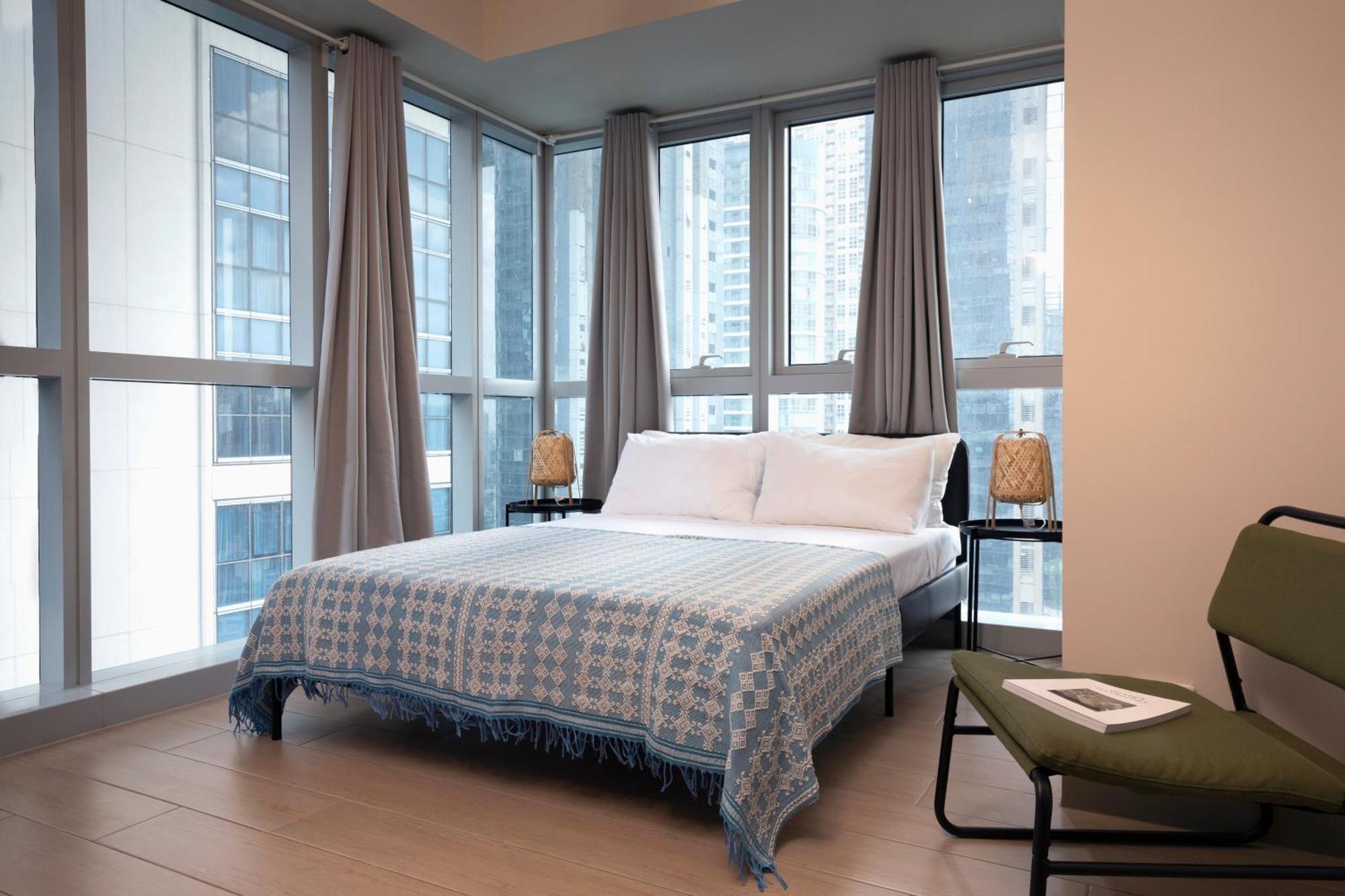 Uptown Parksuites Apartments Tower 2 Bgc By Ph Staycation Manila Exterior foto